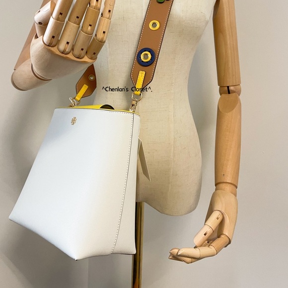 🔥NeW! $528 Tory Burch Novelty Bucket Bag - Picture 14 of 16